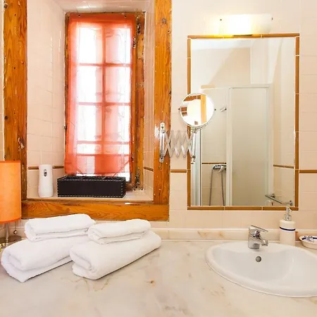 Mouraria Sao Cristovao Loft Апартаменты *