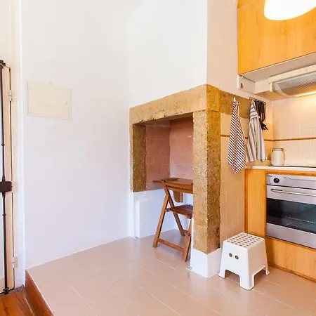 Апартаменты Mouraria Sao Cristovao Loft